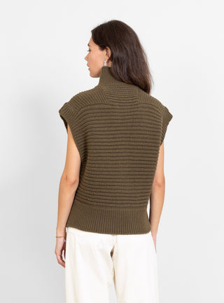 Knitted Vest Lentil by Closed by Couverture & The Garbstore