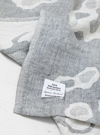 Saimaannorppa Towel White Grey by Lapuan Kankurit | Couverture & The Garbstore