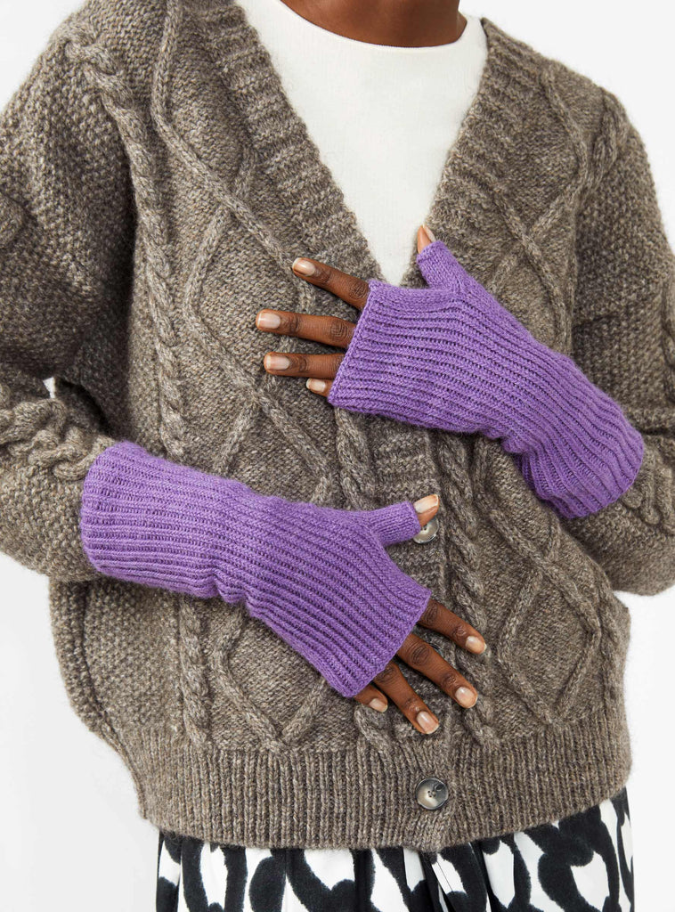 Baby Alpaca Gloves Purple by Karakoram by Couverture & The Garbstore