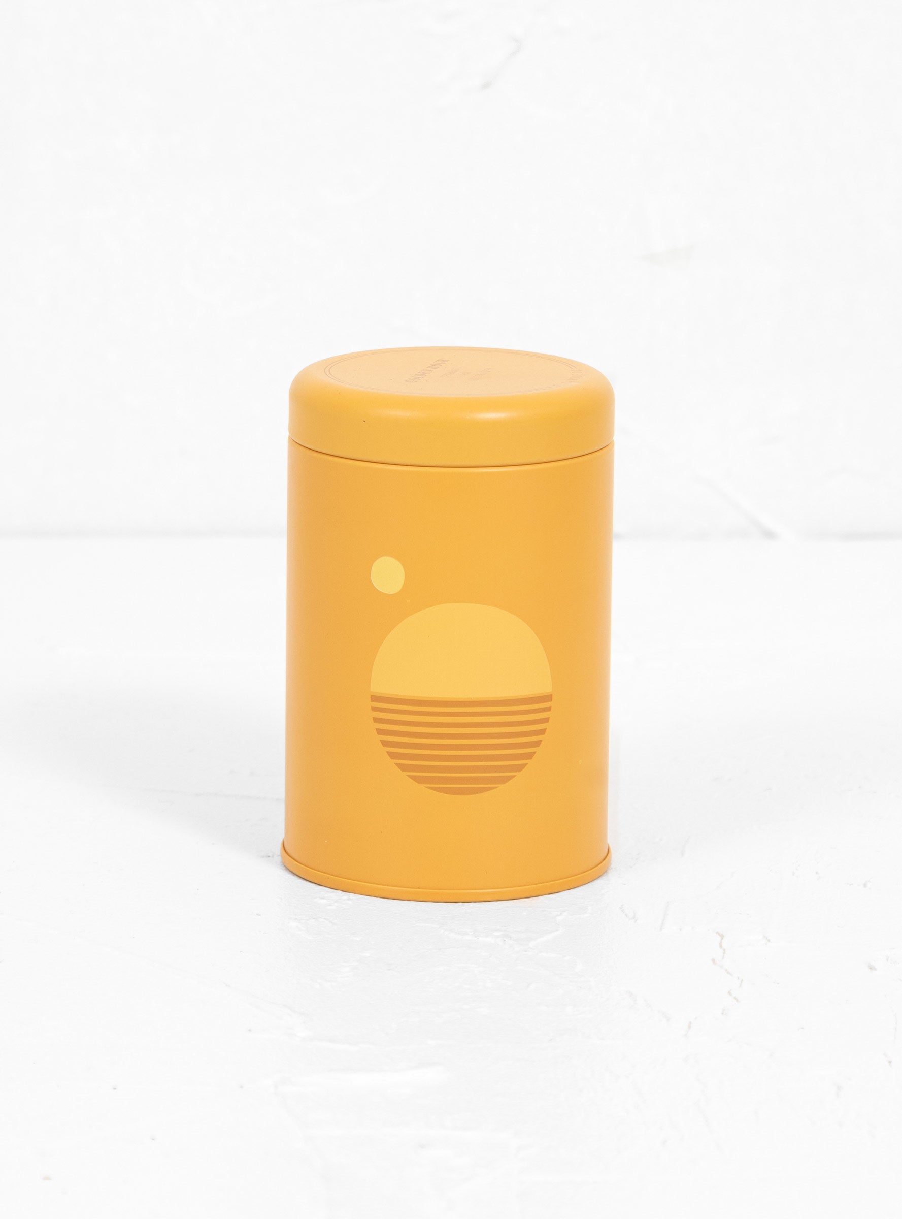 Golden Hour Sunset Candle by P.F. Candle Co. Couverture & The Garbstore