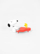 Pianist Snoopy by MEDICOM TOY | Couverture & The Garbstore