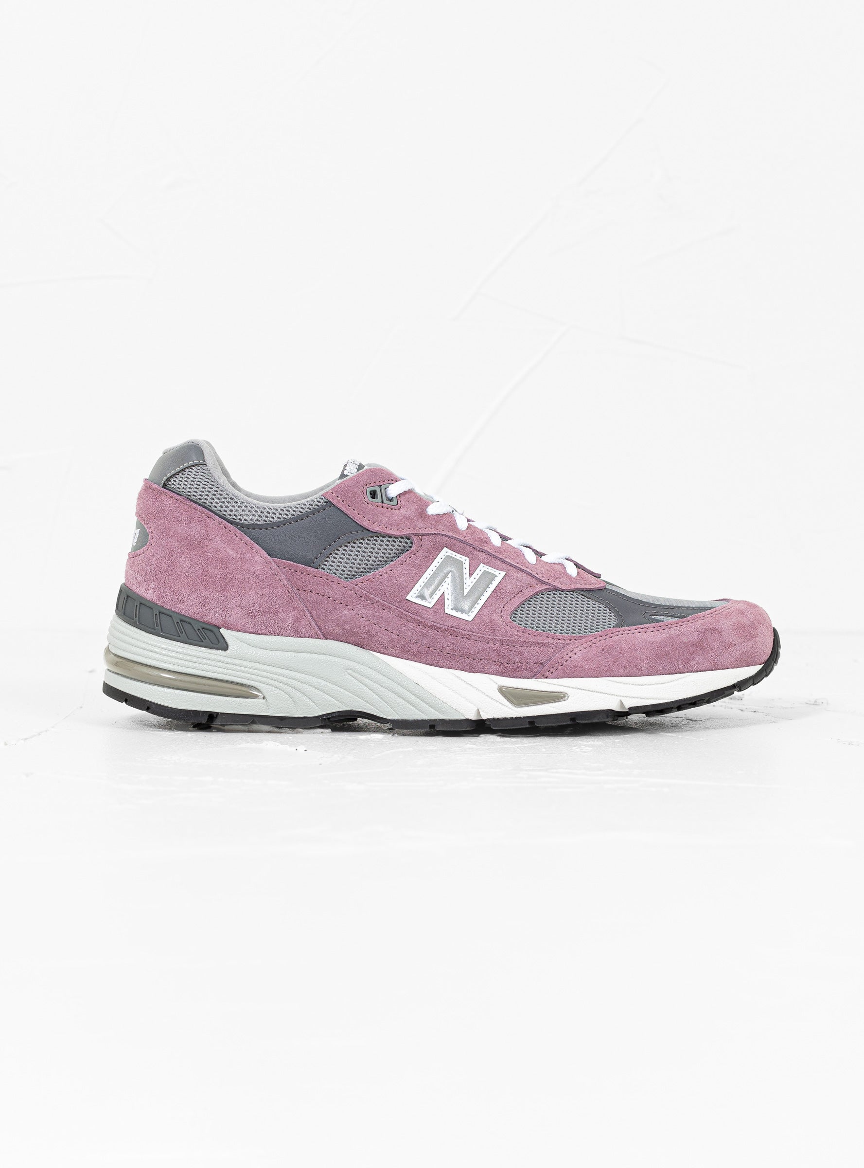 Made in UK M991PGG Wistful Mauve & Alloy by New Balance  