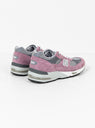 Made in UK M991PGG Wistful Mauve & Alloy by New Balance | Couverture & The Garbstore