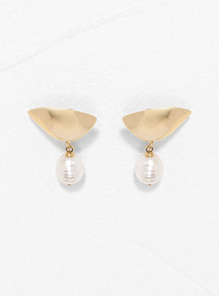 Lobe Pearl Earring by Lady Grey | Couverture & The Garbstore