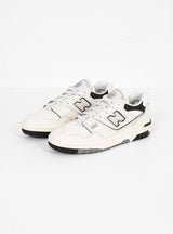 BB550LWT Sneakers Cream & Black by New Balance | Couverture & The Garbstore