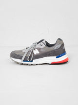 Made In US 992AG "America" Sneakers Grey by New Balance | Couverture & The Garbstore
