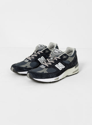 M991NV Sneakers Navy by New Balance by Couverture & The Garbstore