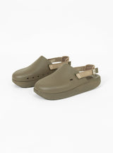 CAPPO Mules Olive by Suicoke | Couverture & The Garbstore