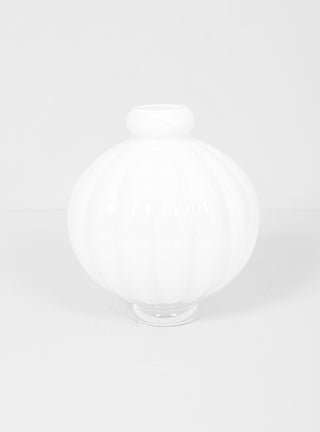 Balloon Vase 01 Opal White by Louise Roe | Couverture & The Garbstore