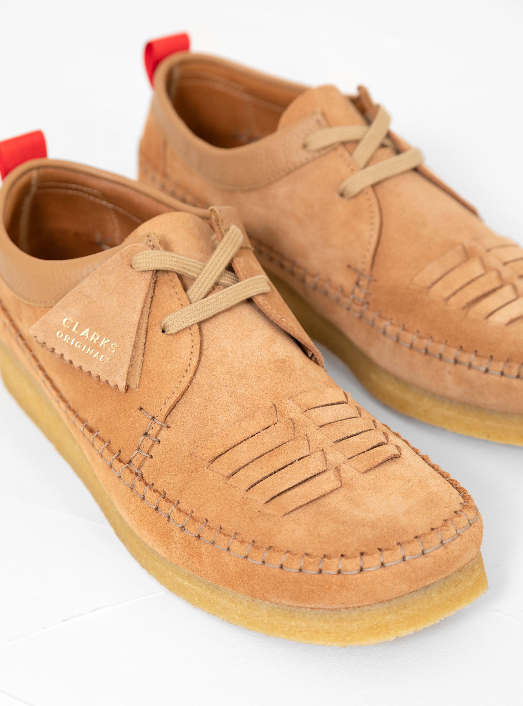 Weaver Weft Shoes Light Tan Suede by Clarks Originals | Couverture
