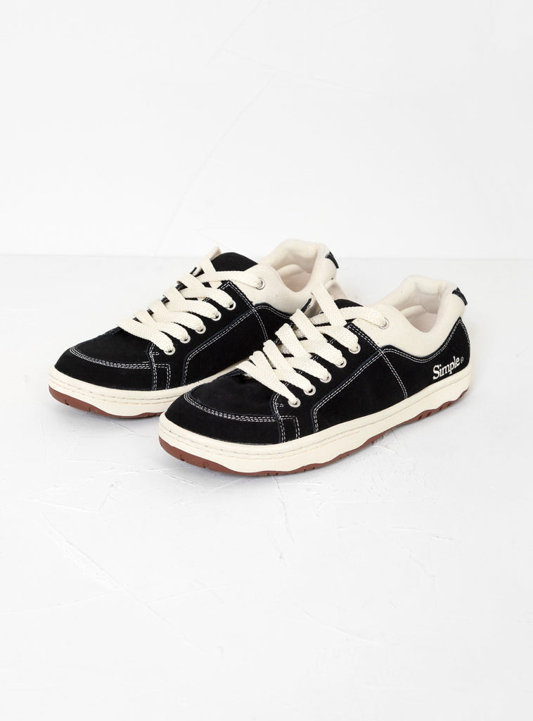 OS Sneakers Black by Simple by Couverture & The Garbstore