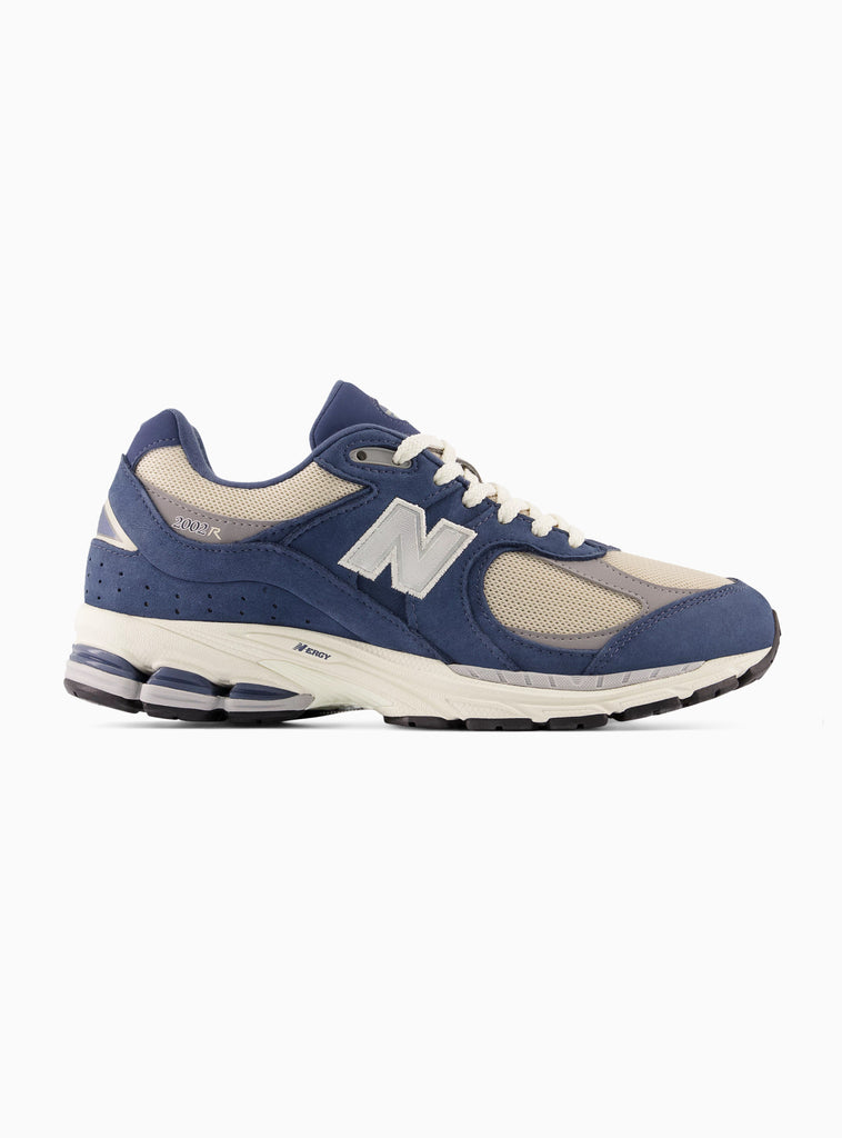 M2002RHR Sneakers Vintage Indigo & Calm Taupe by New Balance by Couverture & The Garbstore