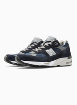 Made in UK M991NV Sneakers Navy & Grey by New Balance | Couverture & The Garbstore