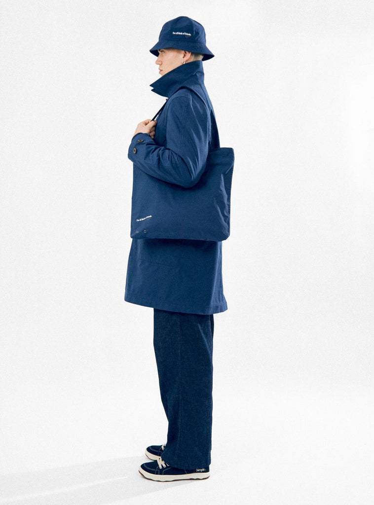 x Private White V.C. Mac & Umbrella Navy by Garbstore | Couverture & The Garbstore