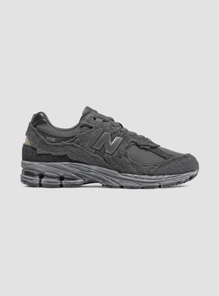M2002RDB Sneakers Phantom & Magnet by New Balance | Couverture & The Garbstore