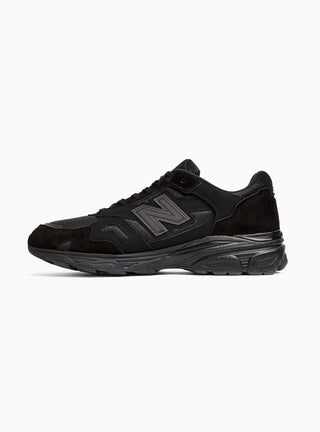 Made in UK M920BLK Sneakers Black by New Balance by Couverture & The Garbstore
